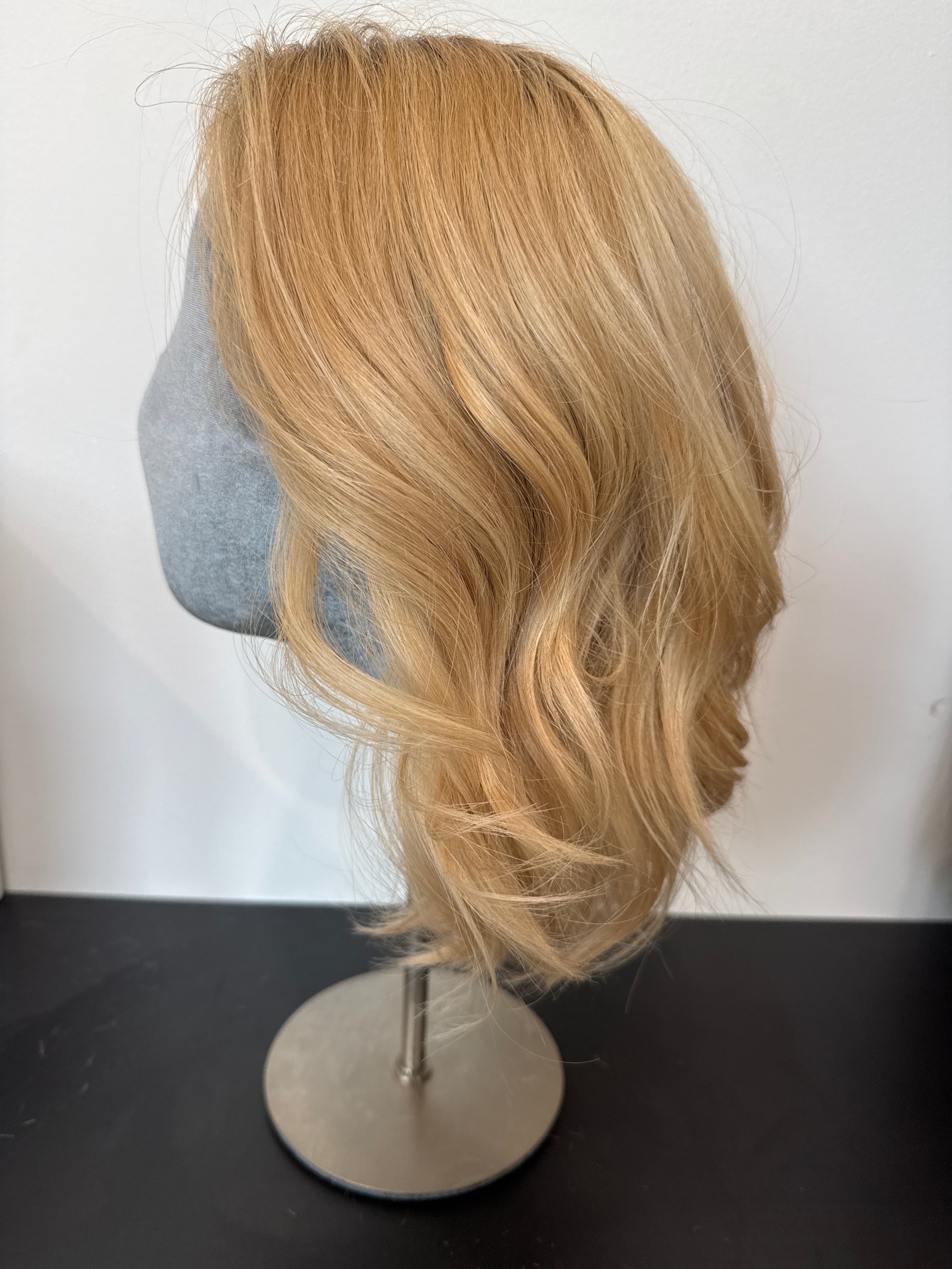 Silk Top Short Layered Euro Hair Wig 10" 22/10 Blonde