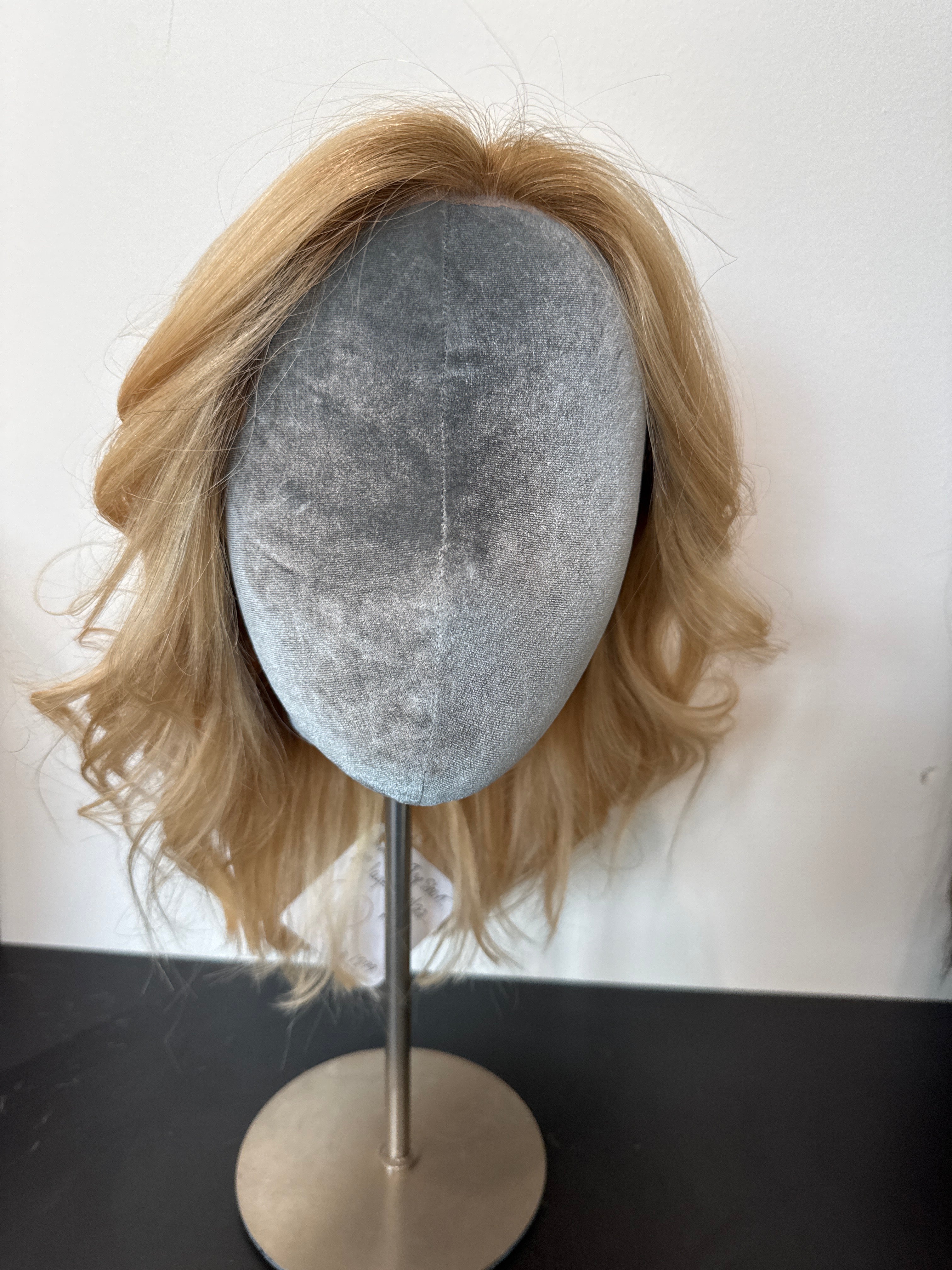 Silk Top Short Layered Euro Hair Wig 10" 22/10 Blonde