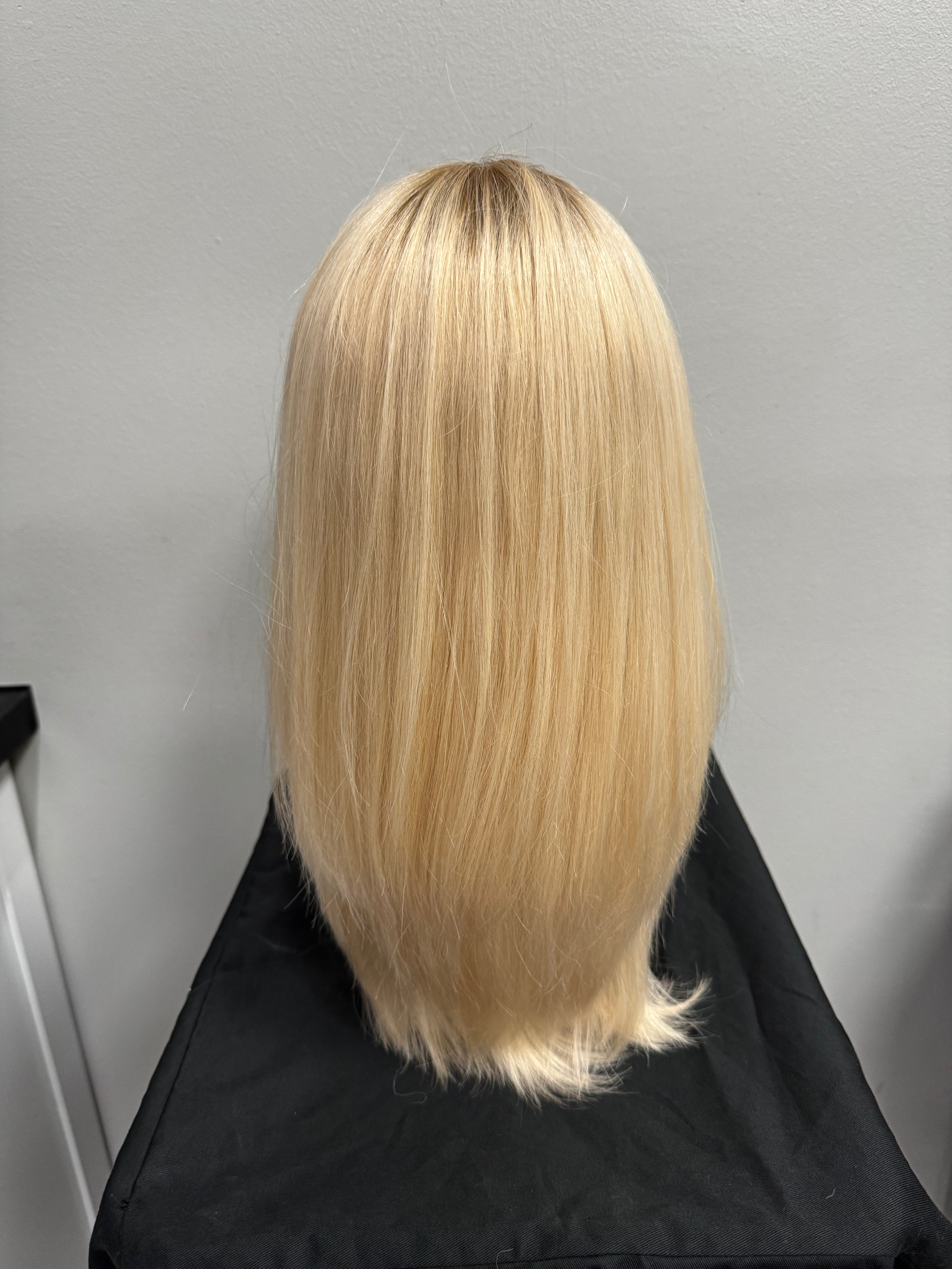 Lace front wig Golden blonde rooted