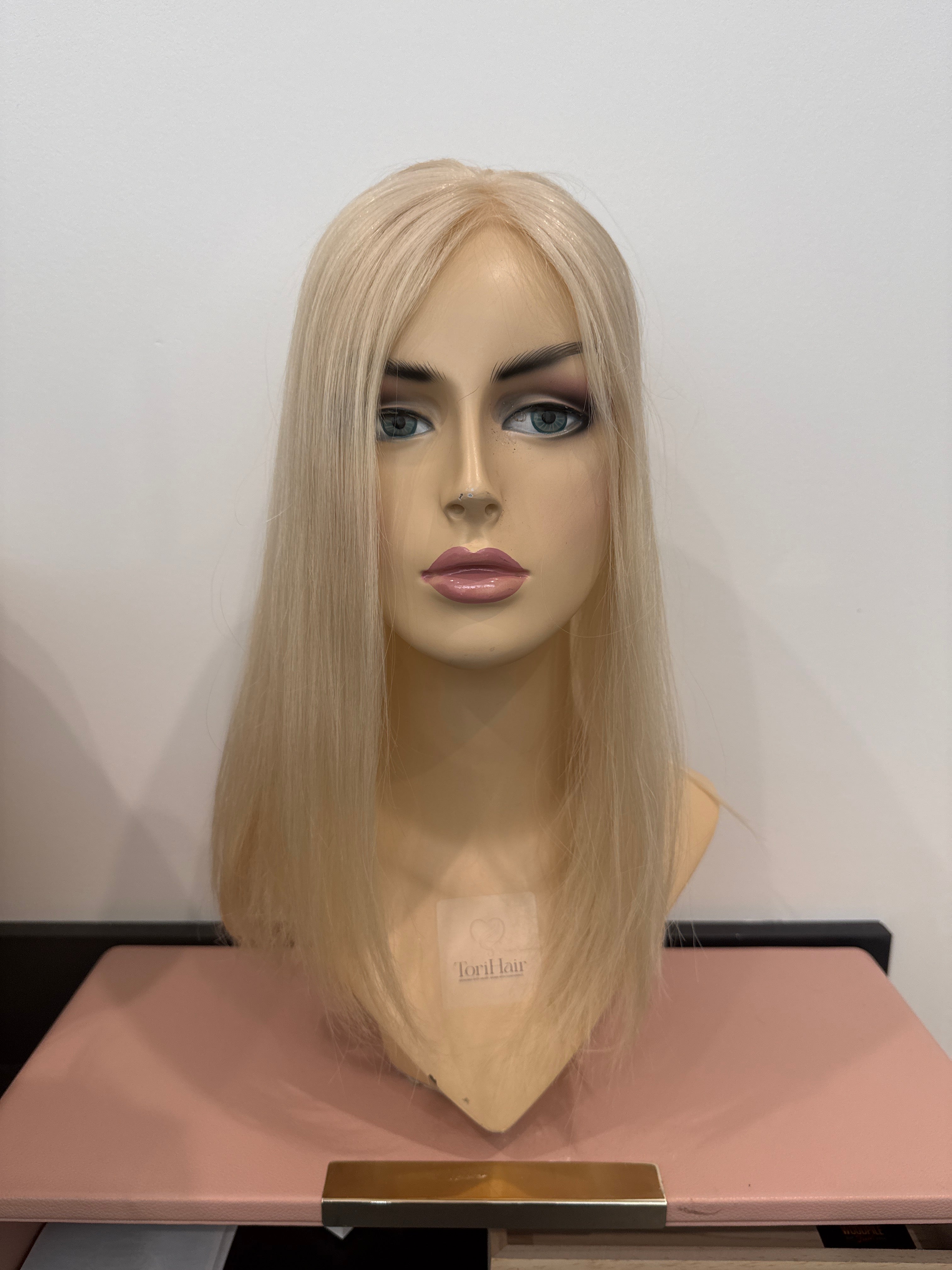 Elise Mono Hair Topper 4.75x6.5 base 14" Length Platinum blonde 60