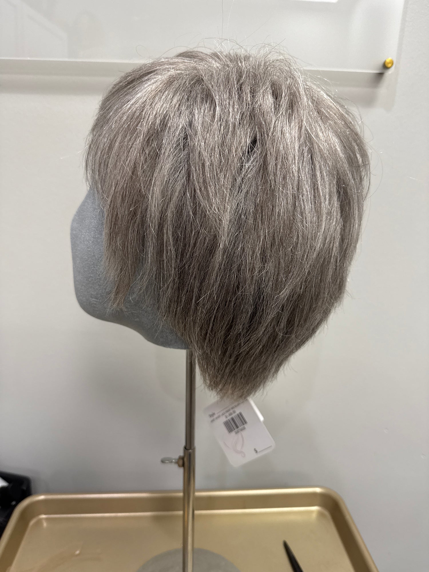 JANET SHORT LACE FRONT WIG SILVER FOX G50