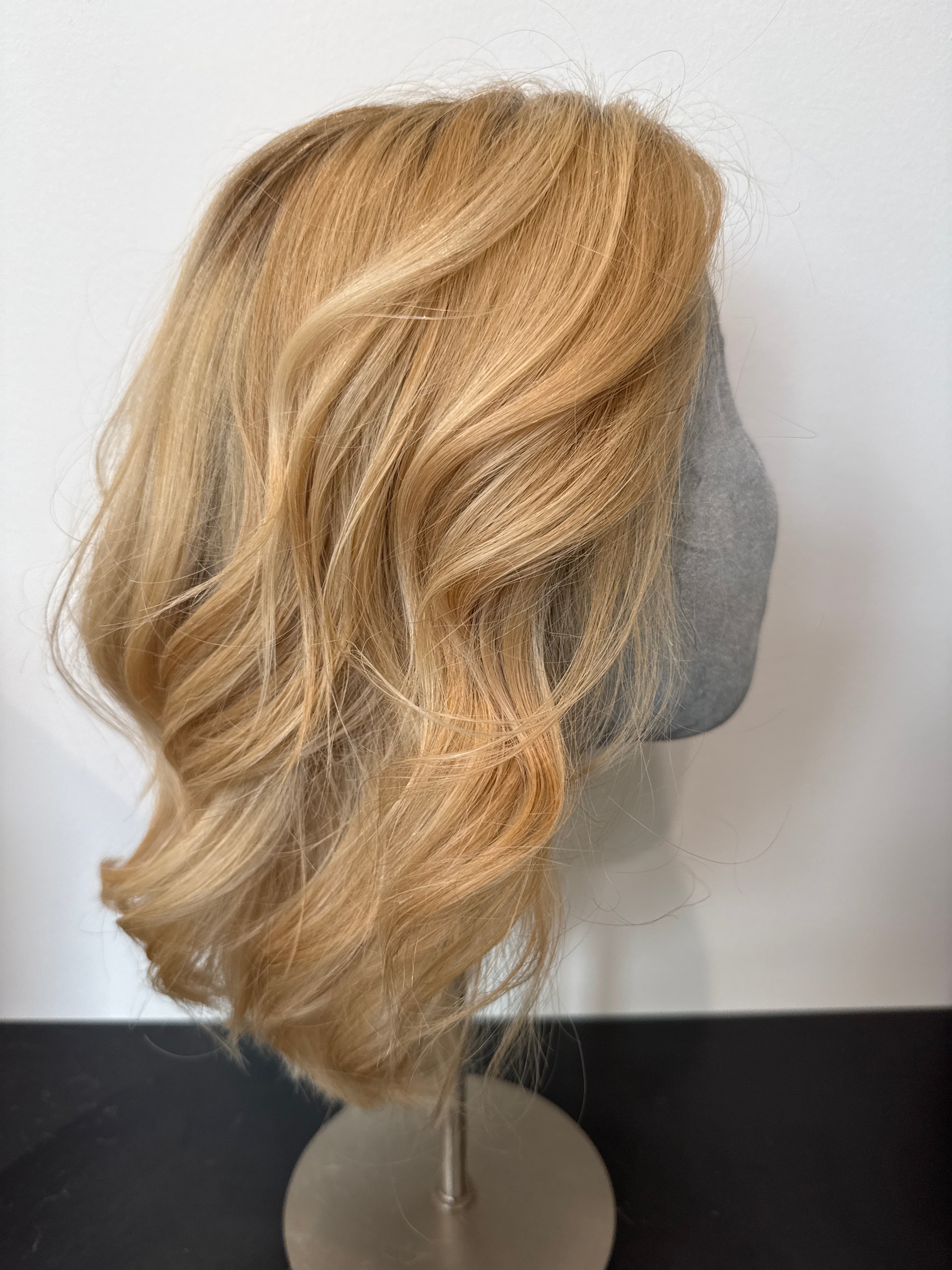 Silk Top Short Layered Euro Hair Wig 10" 22/10 Blonde