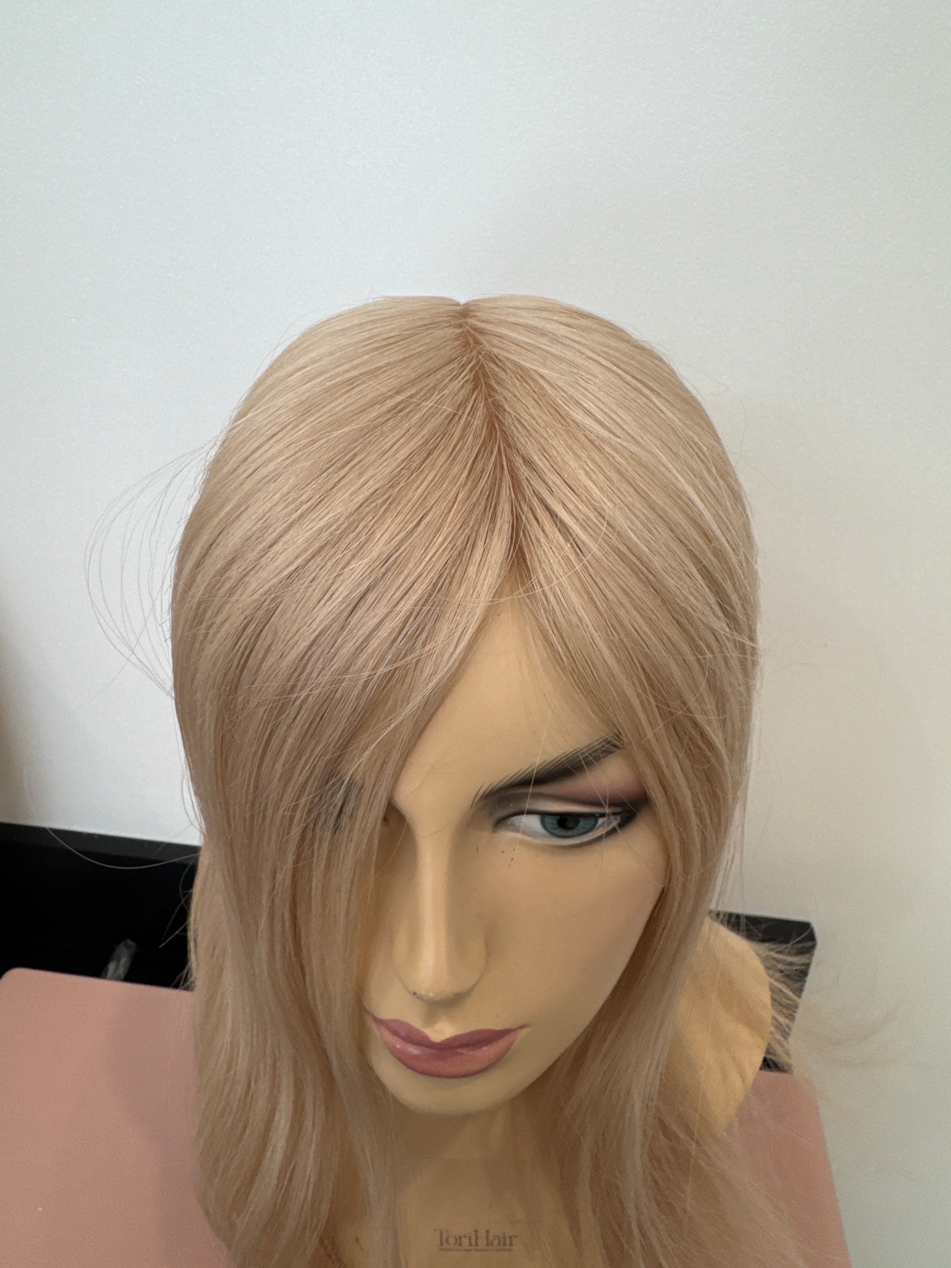 6x8 Silk Base Topper Light Blonde 22