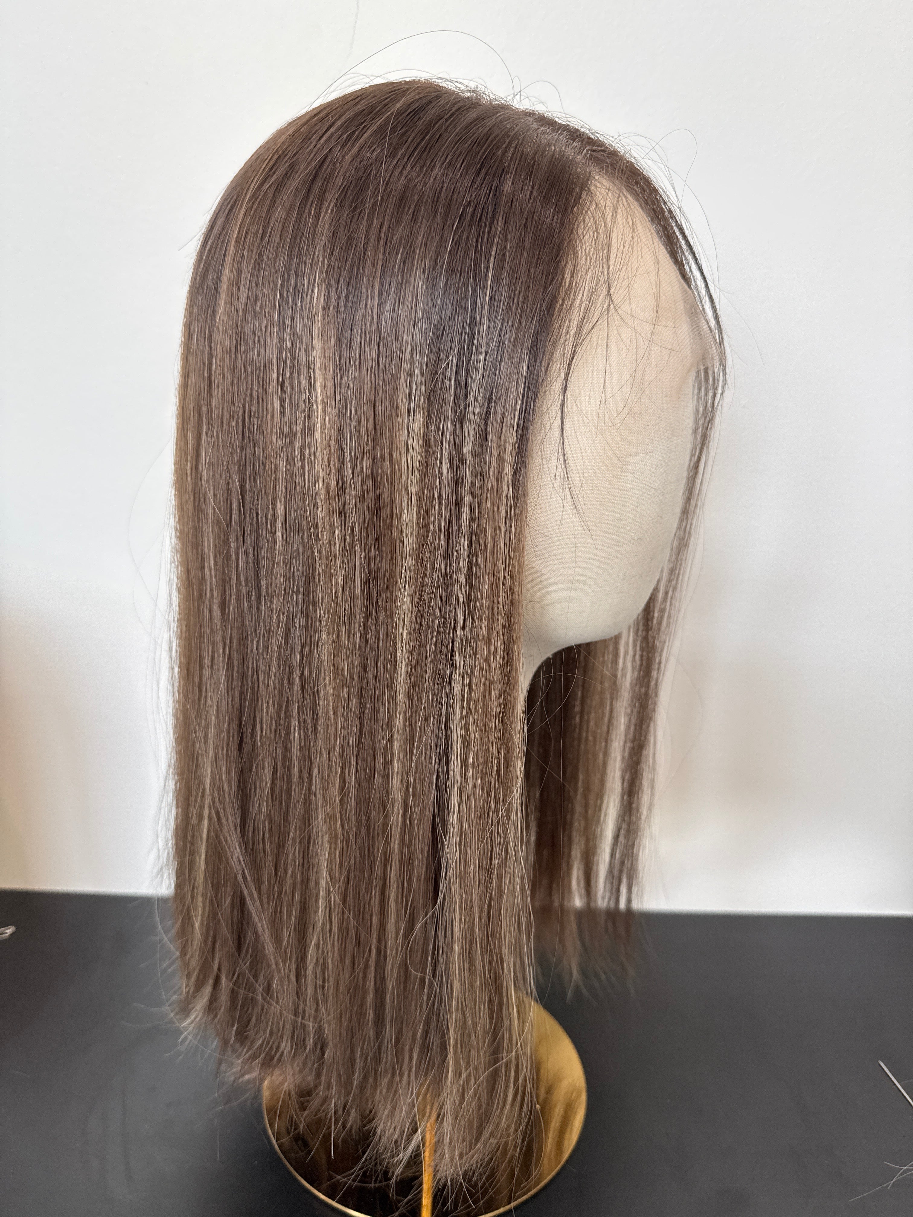 13X4 SWISS LACE WIG 12" STRAIGHT ASH BROWN W/ HIGHLIGHT