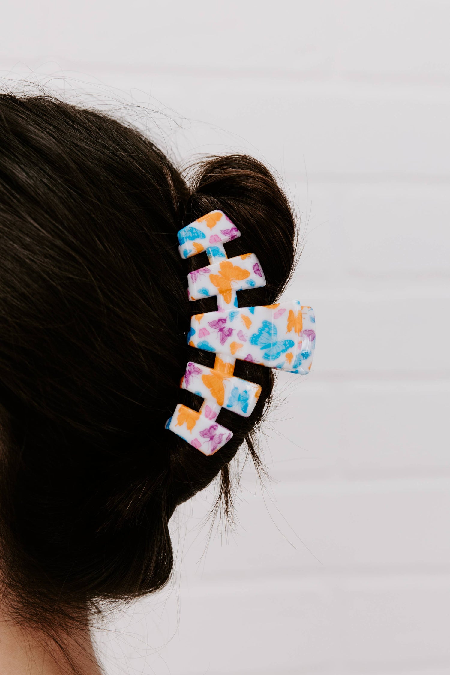 Classic Fluttering By Medium Hair Clip