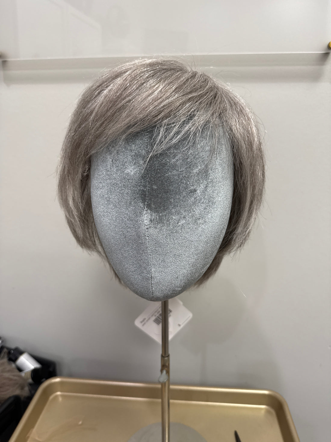 JANET SHORT LACE FRONT WIG SILVER FOX G50