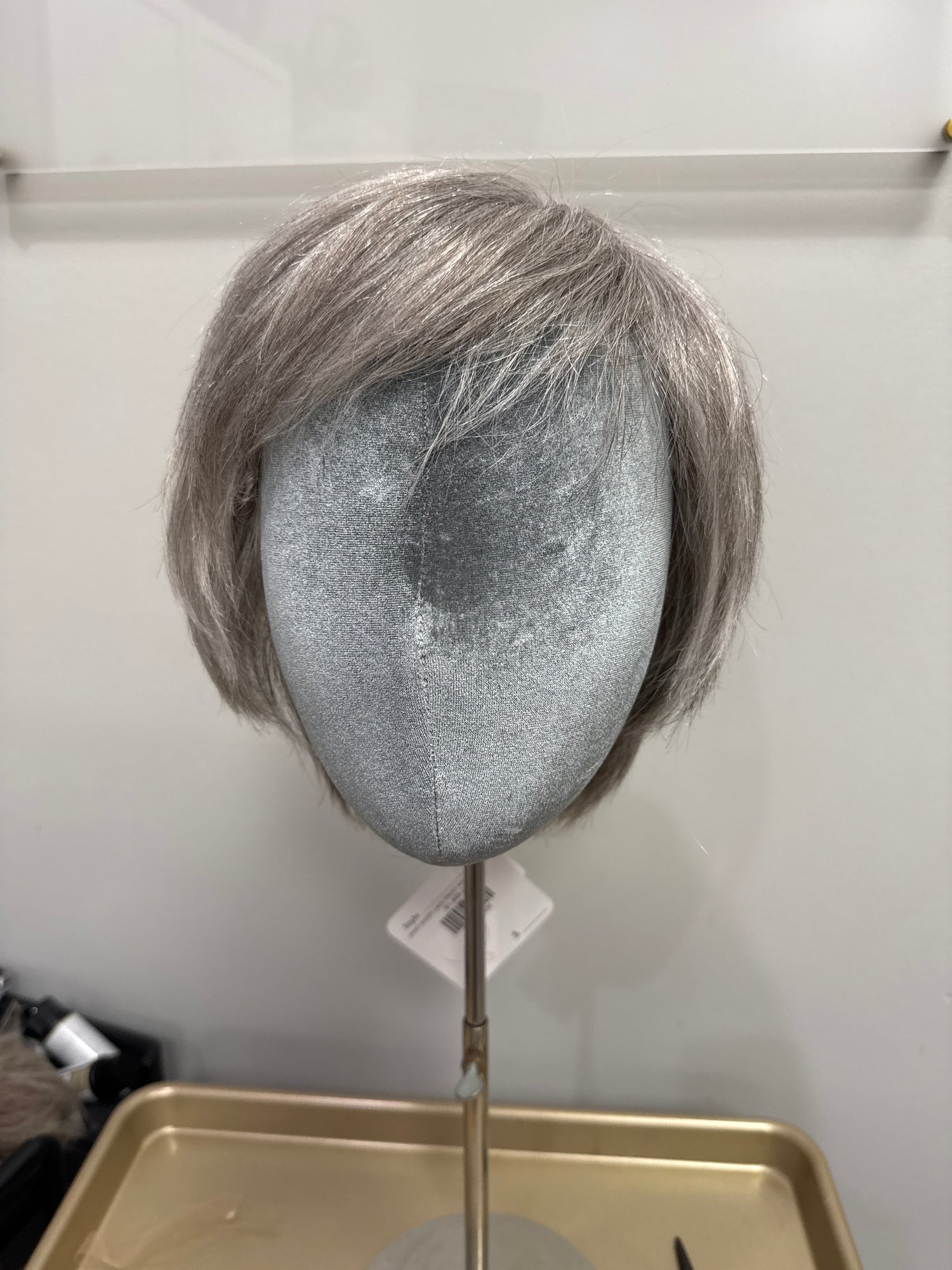 JANET SHORT LACE FRONT WIG SILVER FOX G50