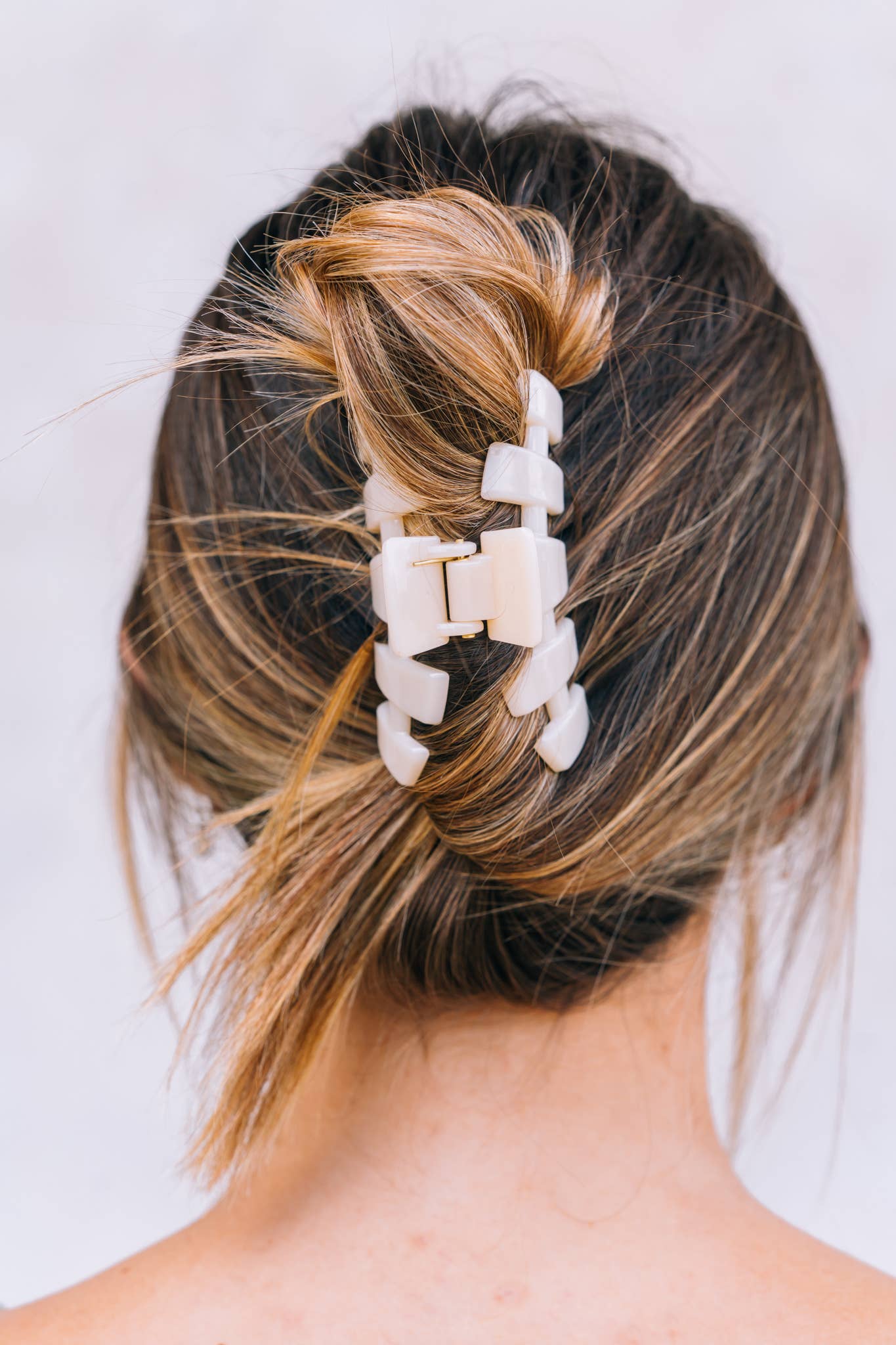 Classic Almond Beige Medium Hair Clip