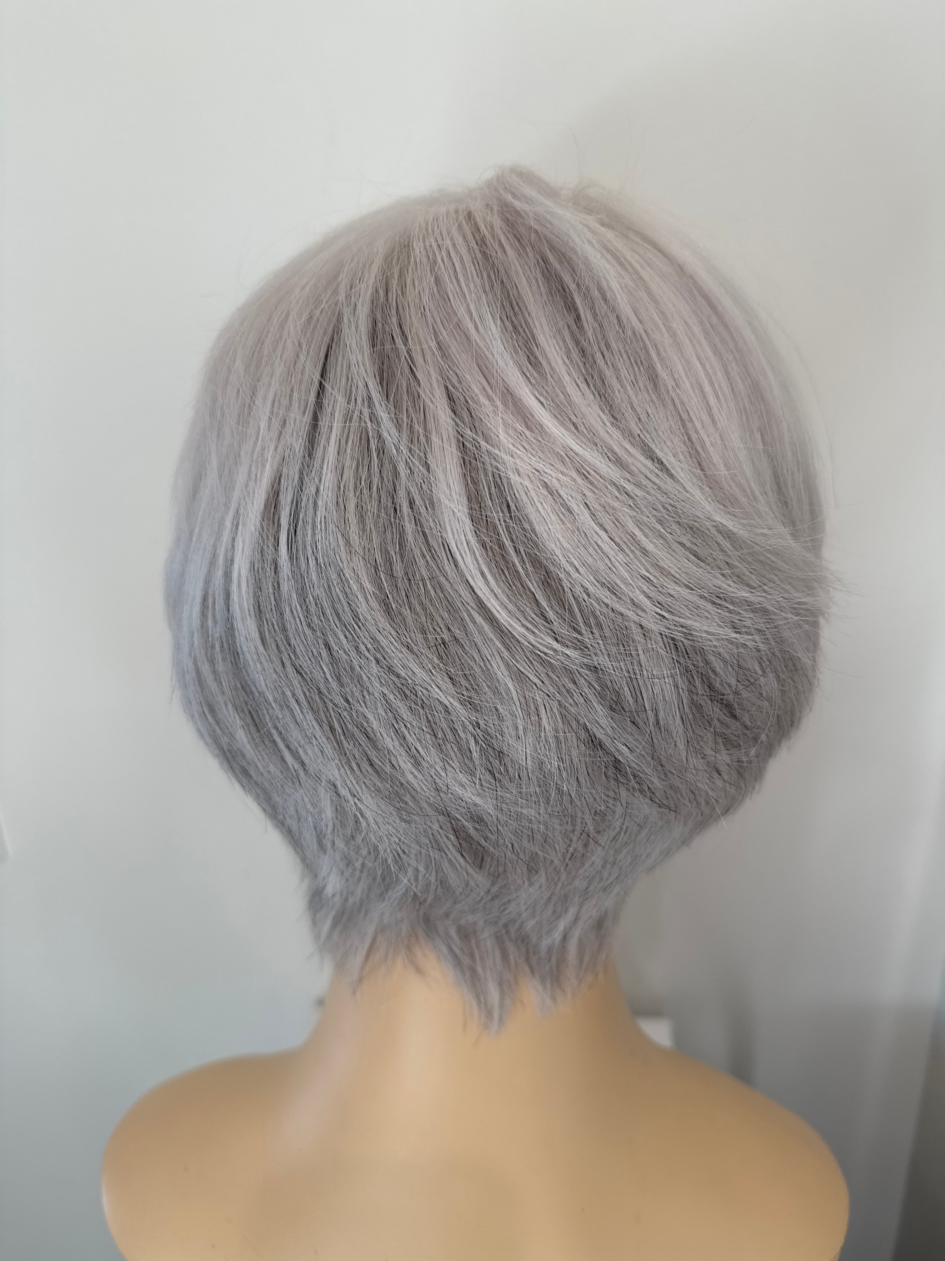 SHORT WHITE GREY LACE FRONT WIG