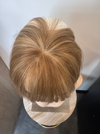 Fringe Topper 9" Medium Blonde NR 5x2.25