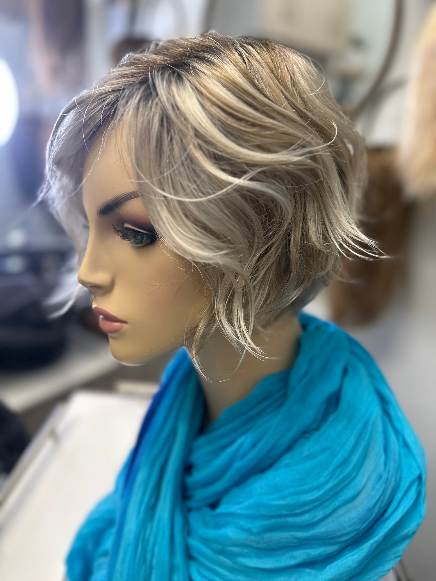 Naomi synthetic wig color 10/613gr